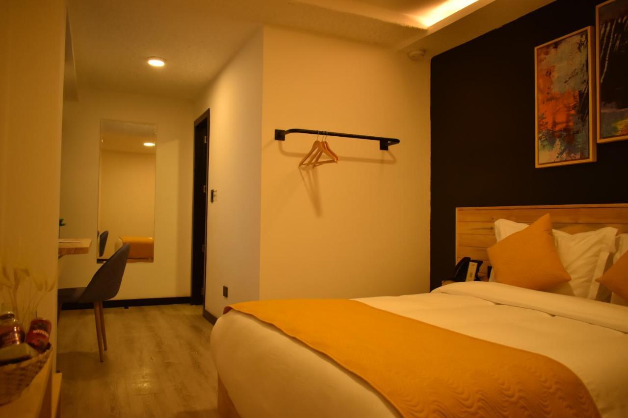 Hotel Vaway Cuenca Buitenkant foto